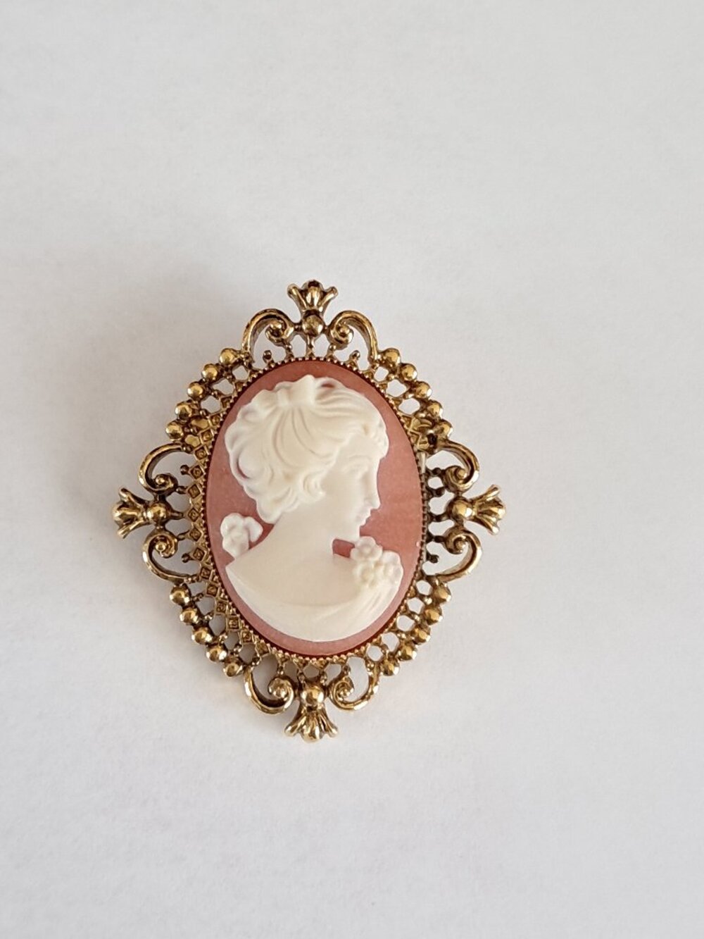 Vintage Avon Cameo Brooch Pin Perfume Locket Victorian Revival Style